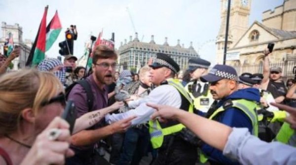 股鑫宝 伦敦爆发支持巴勒斯坦大规模示威 超400人被捕